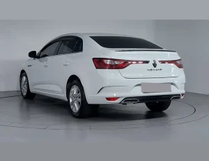 Taksitle araba Renault Megane 2022 model Sedan Temiz Masrafsız