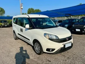 İstoç Senetle Araba Fiat Doblo 2017 Model Camlı Van